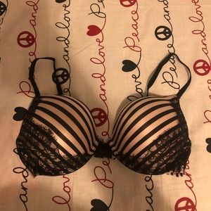 COPY - Victoria’s Secret Bombshell Plunge Bra